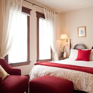 4* Bed & Breakfast Homestead House
